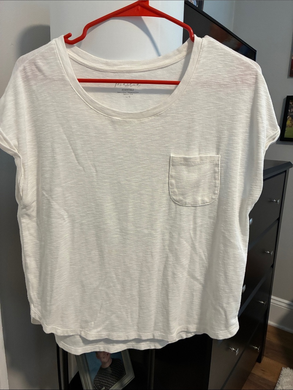 Marled White Short Sleeve Pocket Tee